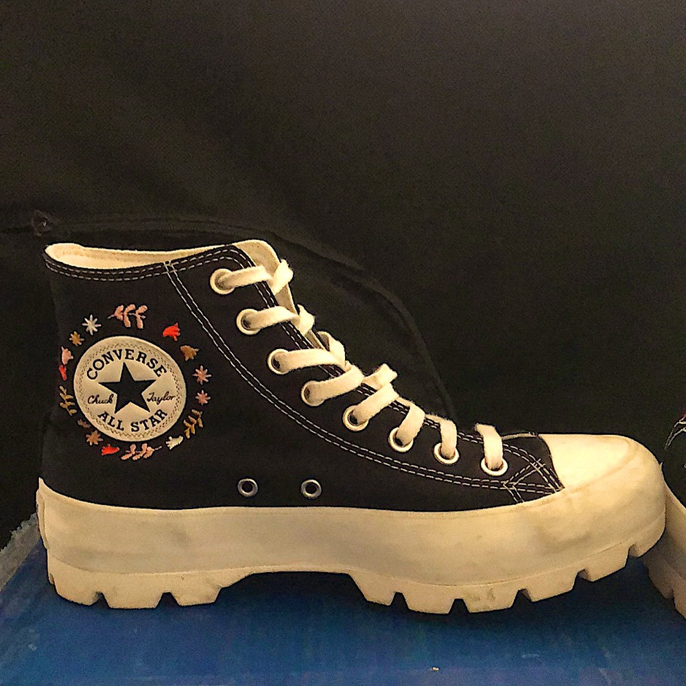 Women's Converse Canvas Chuck Taylor All Star Lugged "It's OK To Wander" - Black